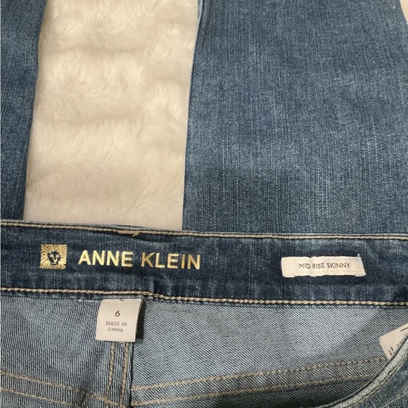 Anne Klein Jeans Women's 4 Mid-Rise Skinny Jeans Size 6 - Picture 3 of 12
